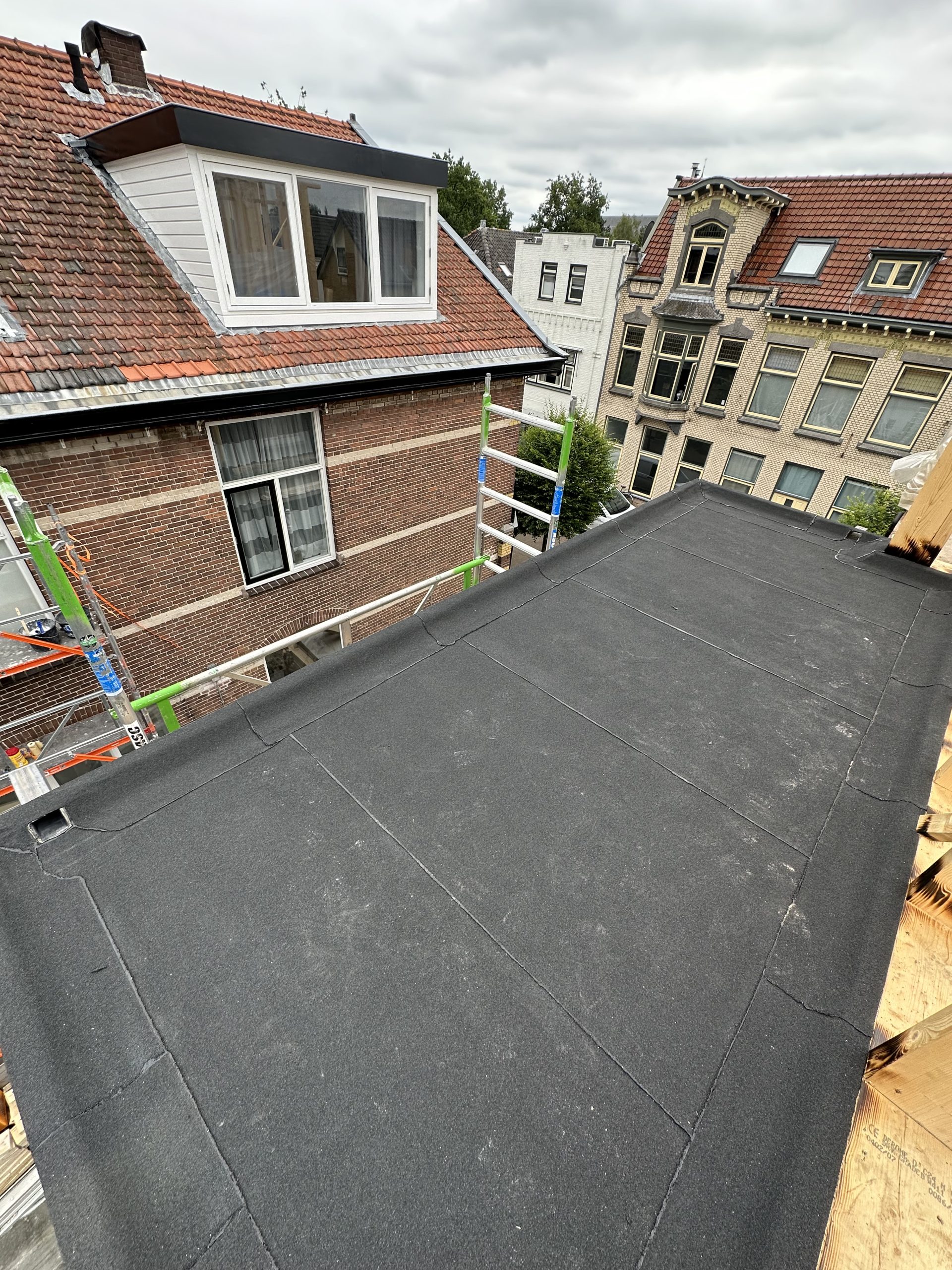 Opar dakwerken - dakdekker soest 3.jpeg
